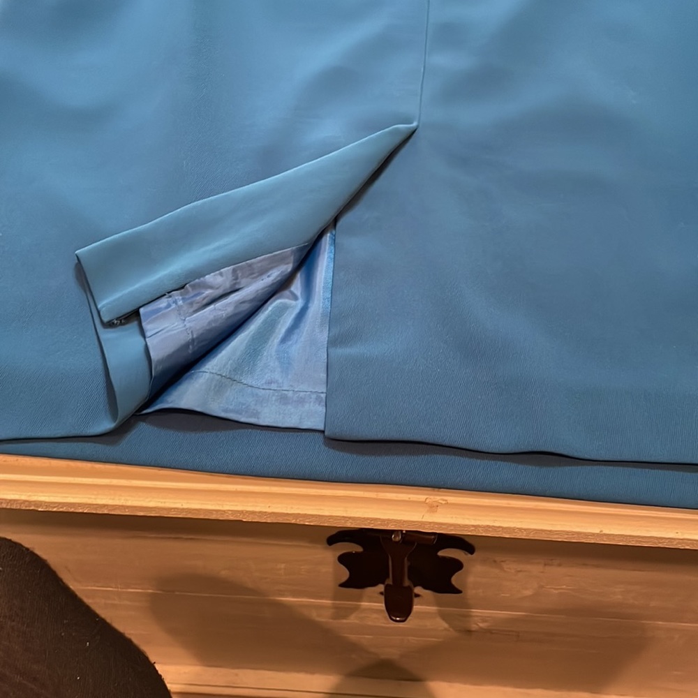 KASPER petite teal colored pencil skirt, size 14P. Fully lined. Great condition. - Picture 7 of 13